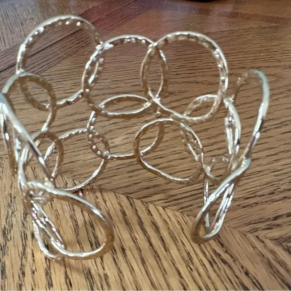 Cuff bracelet - Picture 2 of 2